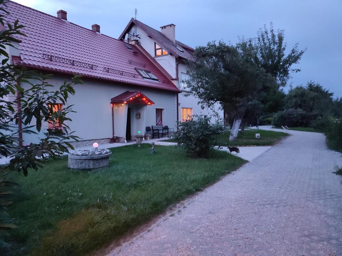 Dom Nad Jeziorem Apartment Nysa